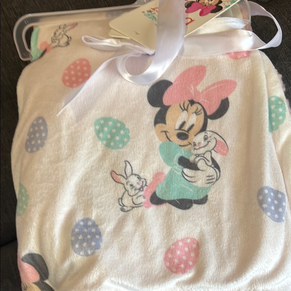 NWT DISNEY Minnie Mouse Kids  Easter Blanket - White, Pink, Blue, Green